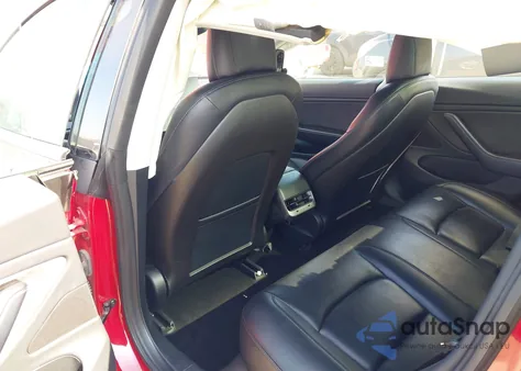 2018 Tesla Model 3 Long Range/Mid Range из США, поврежденный, VIN 5YJ3E1EA9JF047052